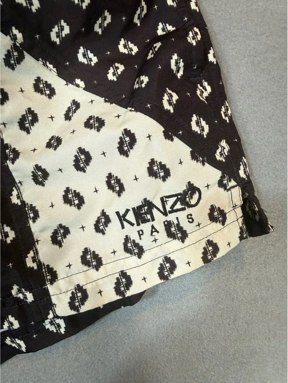 KENZO Paris Men's Black and White Patterned Swim Shorts Size XS